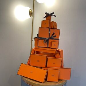 New Authentic Hermes Gift Boxes and Bags